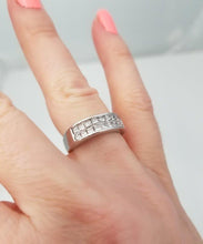 Load image into Gallery viewer, 14k White Gold 1.00ct Princess Cut Diamond Invisible Channel Set Wedding Band