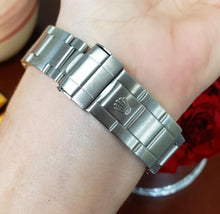 Load image into Gallery viewer, 40mm Rolex Submariner Diamond Bezel Black Dial Oyster Stainless Steel 16610 T