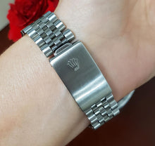 Load image into Gallery viewer, 40mm Rolex GMT-Master Pepsi Blue & Red Bezel Stainless Steel Jubilee 16750