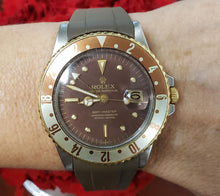 Load image into Gallery viewer, 1970 Vintage Rolex GMT-Master Steel 14k Gold Rootbeer Dot Nipple Dial 1675