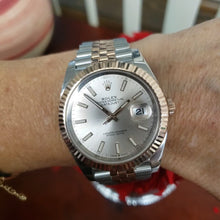 Load and play video in Gallery viewer, Complete 41mm Rolex Datejust 2021 18k Rose Gold Steel Two Tone Jubilee 126331