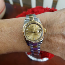 Load and play video in Gallery viewer, Ladies 26mm Rolex Datejust Factory New Style Oyster Two Tone 18k Quickset 179173
