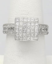 Load image into Gallery viewer, 18k White Gold Rayalty 2.00ct Princess Diamond Invisible Set Ring