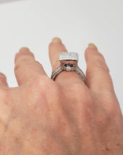 Load image into Gallery viewer, 18k White Gold Rayalty 2.00ct Princess Diamond Invisible Set Ring