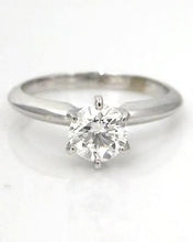 Load image into Gallery viewer, 1.00ct Round Diamond Solitiare Engagement Ring In 14k White Gold (VS2/GH)