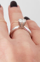 Load image into Gallery viewer, 1.00ct Round Diamond Solitiare Engagement Ring In 14k White Gold (VS2/GH)
