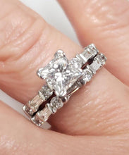 Load image into Gallery viewer, 2.00ct T.W Princess Cut Diamond Engagement Bridal Set In 14k White Gold
