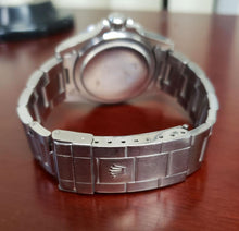 Load image into Gallery viewer, 40mm Vintage Rolex Submariner Stainless Steel Automatic Oyster 1680 8 Mil Serial