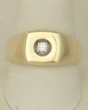 Load image into Gallery viewer, MENS 10k YELLOW GOLD HIGH POLISH 1/10ct ROUND DIAMOND SOLITAIRE BAND RING
