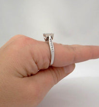 Load image into Gallery viewer, LADIES 14K WHITE GOLD 1.00ct DIAMOND INVISIBLE SET PRINCESS ENGAGEMENT RING 7