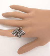 Load image into Gallery viewer, LADIES 10k WHITE GOLD 1.00ct BLACK & WHITE CLEAR DIAMOND DIAMOND WRAP RING