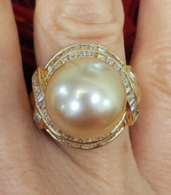 Load image into Gallery viewer, 18k Yellow Gold 13.5mm Golden Tahitian Pearl & Diamond Ring - High-End Quality