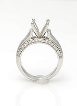 Load image into Gallery viewer, 750 18k WHITE GOLD .26ct ROUND DIAMOND FOUR PRONG ENGAGEMENT SEMI MOUNT RING