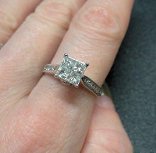 Load image into Gallery viewer, LADIES 14K WHITE GOLD 1.00ct DIAMOND INVISIBLE SET PRINCESS ENGAGEMENT RING 7