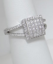 Load image into Gallery viewer, 750 18k White Gold .98cts Diamond Princess Square Halo Ring