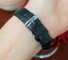 Load image into Gallery viewer, Vintage 32mm 1952 Rolex Oyster Royal Rare Dial Stainless Steel Lizard 6144

