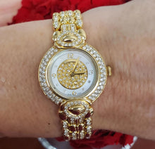 Load image into Gallery viewer, 26mm Ladies Bucherer Diamond Paradise Watch in 18k 750 Yellow Gold
