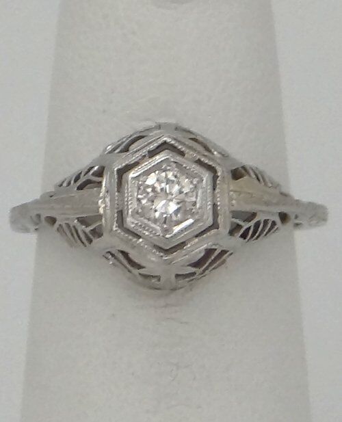 18k White Gold .20ct Diamond Vintage Filigree Ring