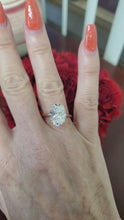 Load and play video in Gallery viewer, 4.00ct IGI Certified Lab Grown Oval Diamond VS2 E Solitaire Engagement Ring 14K
