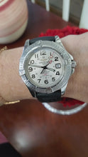 Load and play video in Gallery viewer, Breitling Colt GMT A32350 39mm Automatic 500m Cream Dial Rubber Strap Steel GMT Watch
