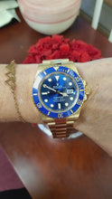 Load and play video in Gallery viewer, 2022 Rolex 41mm Submariner Date 126618LB 18K Yellow Gold Blue Dial Complete Set
