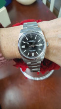 Load and play video in Gallery viewer, Rolex Oyster Perpetual 41mm Black Dial 124300 Oystersteel Box Card 2022 Mint
