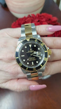 Load and play video in Gallery viewer, 40mm Rolex Submariner 16613 Two Tone Black Dial 2000 Complete Set Gold Buckle

