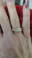 Load and play video in Gallery viewer, 18k Gold 1.50ct T.W. Oval Diamond Engagement Anniversary Ring VS FG
