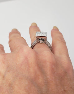 18k White Gold Rayalty 2.00ct Princess Diamond Invisible Set Ring