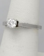 Load image into Gallery viewer, 18k White Gold Round Solitiare Tacori Semi Mount Engagement Ring
