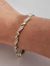 Load image into Gallery viewer, 18K Two Tone 2.00ct Diamond Wavy Tennis Bracelet in White and Yellow Gold
