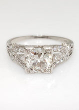 Load image into Gallery viewer, 1.42ct Round European Diamond Engagement Ring In Platinum
