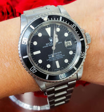 Load image into Gallery viewer, 40mm Vintage Rolex Submariner Stainless Steel Automatic Oyster 1680 8 Mil Serial
