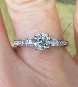 Rayalty 750 18k White Gold .81ct Round Diamond 3 Stone Engagement Ring