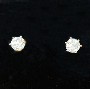 1.04ct T.W. Round Brilliant Cut Diamond Studs Earrings in 14k Yellow Gold