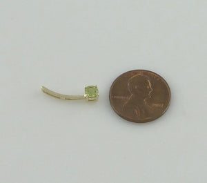 LADIES 10K YELLOW GOLD 1/4ct SYNTHETIC PERIDOT AUGUST STICK PENDANT CHARM .71"