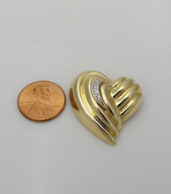 Load image into Gallery viewer, 585 14k YELLOW GOLD ROUND DIAMOND HOLLOW RIBBED 2D PUFFED HEART PIN BROOCH
