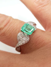 Load image into Gallery viewer, 1.00ct SPRING GREEN EMERALD &amp; DIAMOND RING in 750 18K WHITE GOLD
