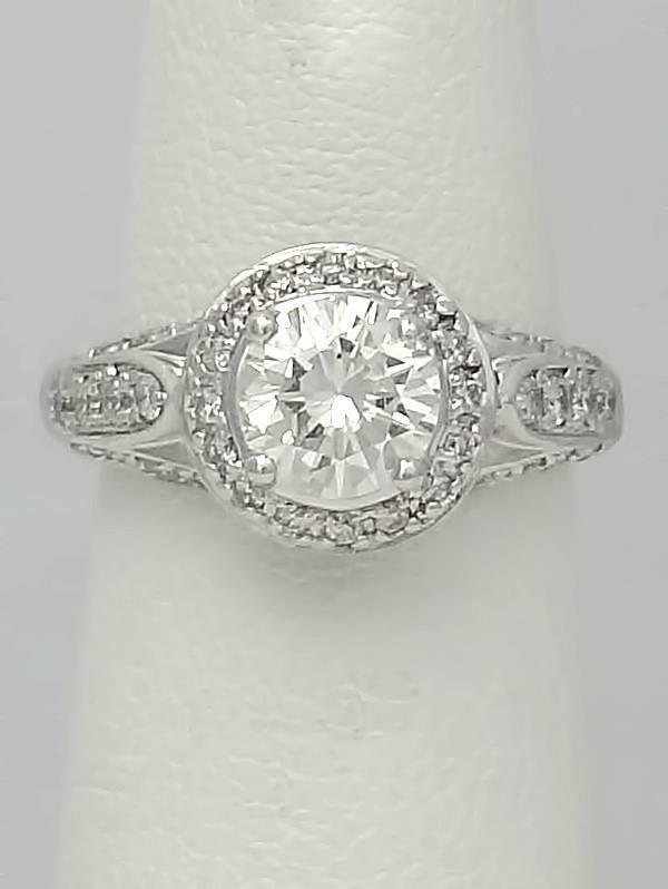 18k WHITE GOLD 1.00ct ROUND DIAMOND VS2 HALO ENGAGEMENT RING
