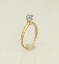 Load image into Gallery viewer, LADIES 10K YELLOW GOLD 0.28ct ROUND DIAMOND SOLITAIRE ENGAGEMENT WEDDING RING
