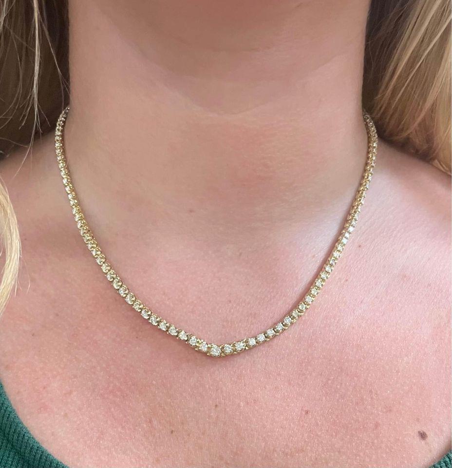 5.00ct T.W. Diamond V Tennis Necklace in 14k Yellow Gold 17