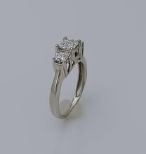 Load image into Gallery viewer, 14k WHITE GOLD 1.00ct PRINCESS CUT DIAMOND THREE STONE ENGAGEMENT RING
