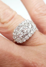 Load image into Gallery viewer, 1.33ct T.W. THREE DIAMOND VINTAGE STYLE RING IN 14K WHITE GOLD
