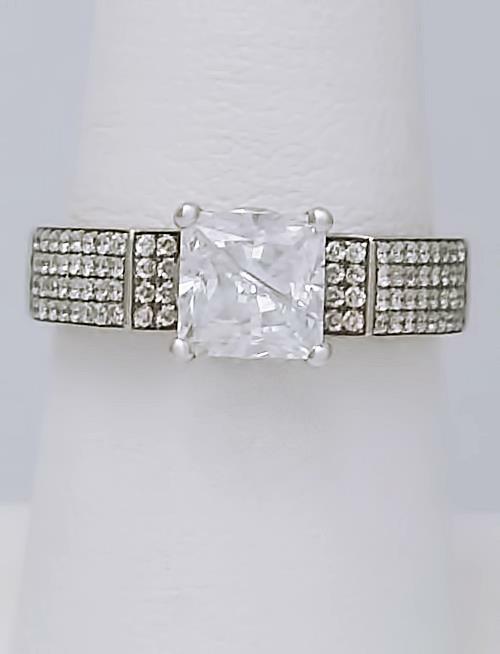 1/2 CT. T.W PAVE DIAMOND SEMI MOUNT FOUR PRONG ENGAGEMENT RING IN 18K WHITE GOLD