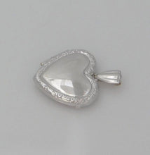 Load image into Gallery viewer, LADIES GIRLS 14K WHITE GOLD ENGRAVABLE HEART LOVE LOCKET PENDANT CHARM 1&quot;
