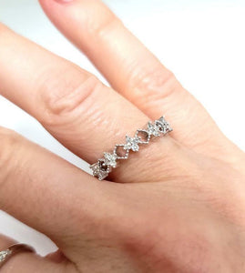 ALTERNATIING .15ct T.W. DIAMOND & SQUARE STACKABLE BAND in 10K WHITE GOLD