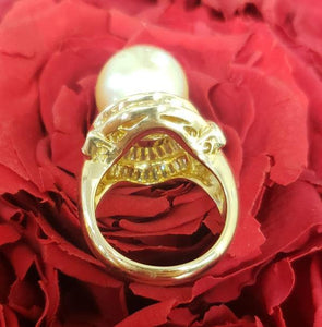 18k Yellow Gold 13.5mm Golden Tahitian Pearl & Diamond Ring - High-End Quality
