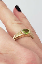 Load image into Gallery viewer, 14k YELLOW GOLD RIBBED STEP BAND SOLITAIRE .75ct ROUND PERIDOT RING
