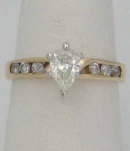 LADIES 14K YELLOW GOLD .56c PEAR SHAPED & ROUND 3/4ct DIAMOND ENGAGEMENT RING