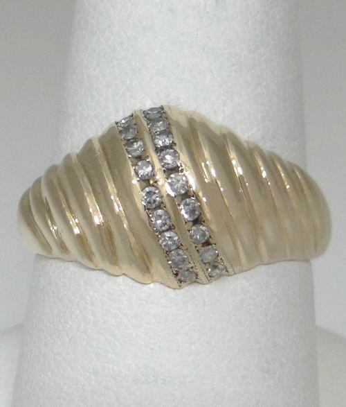 LADIES 10K YELLOW GOLD 1/5ct CHANNEL SET DIAMOND DOME SHELL BAND RING